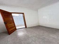 Casa para Venda em Macaé - 3