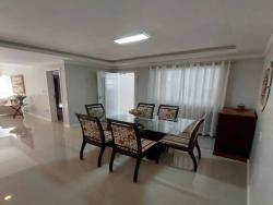 Casa para Venda em Macaé - 2