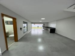 Casa para Venda em Macaé - 3