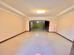 Casa para Venda em Macaé - 4