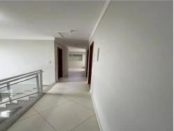 Casa para Venda em Macaé - 4