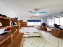 Casa para Venda em Macaé - 3