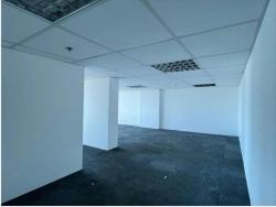 Estabelecimento para Venda em Macaé - 2