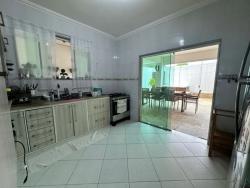 Casa para Venda em Macaé - 4